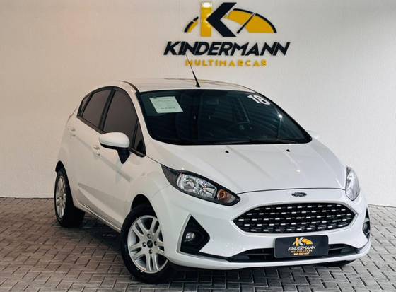 FORD FIESTA 1.6 TI-VCT FLEX SE PLUS POWERSHIFT FORD FIESTA 1.6 TI-VCT FLEX SE PLUS POWERSHIFT